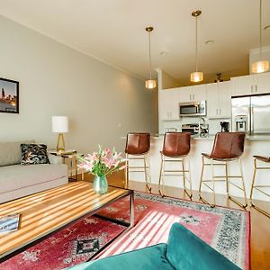 One-Bedroom King Suite